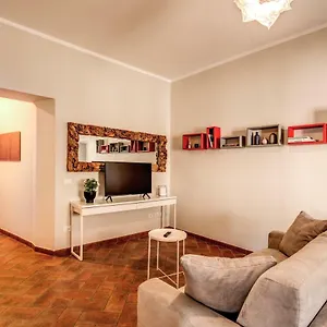 Apartment Via Del Monte Della Farina, Rome